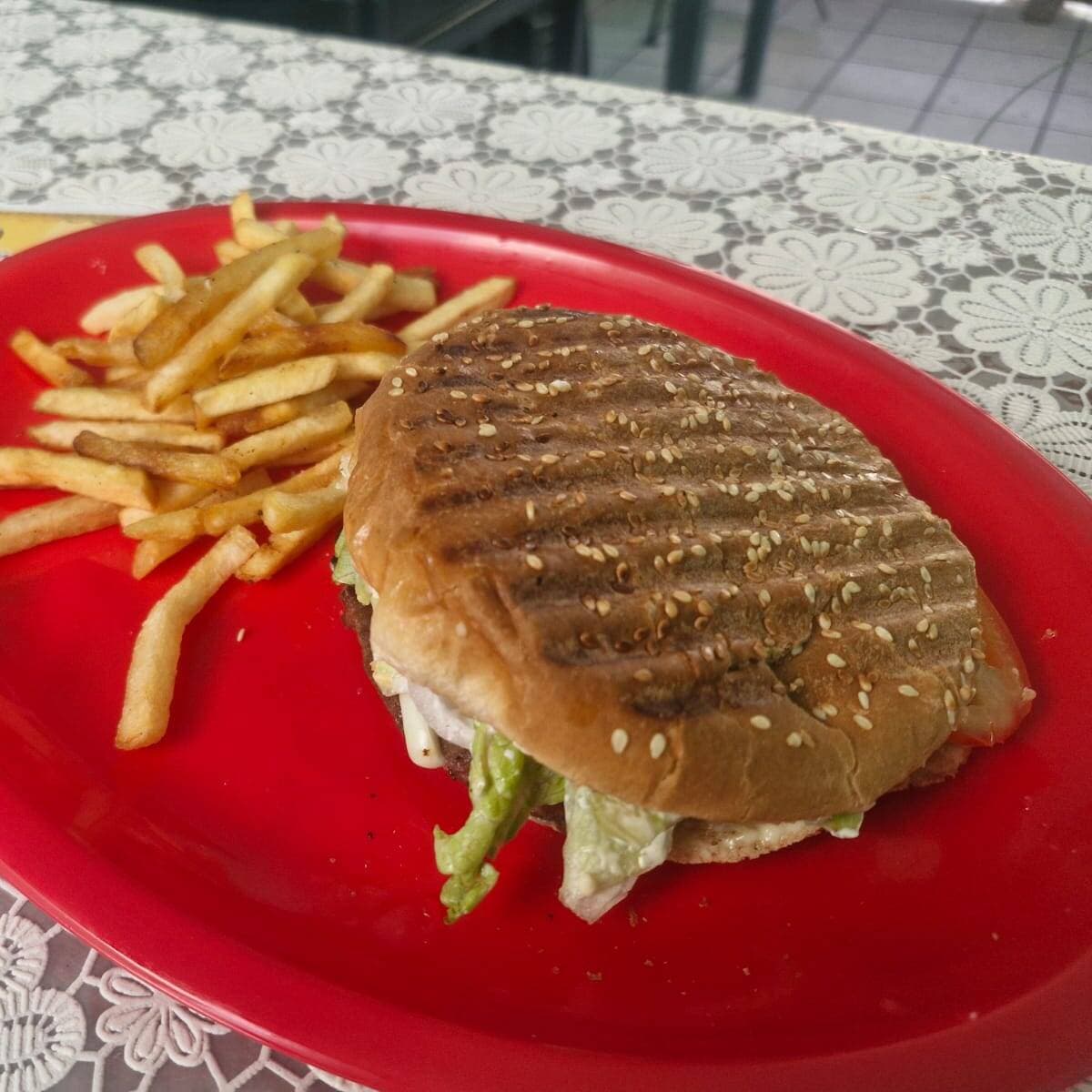 Hamburguesa con Papas