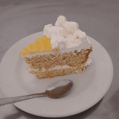 Rebanada de Pastel de Tres Leches