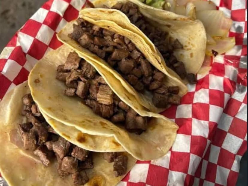 Taquería Los Chavalones