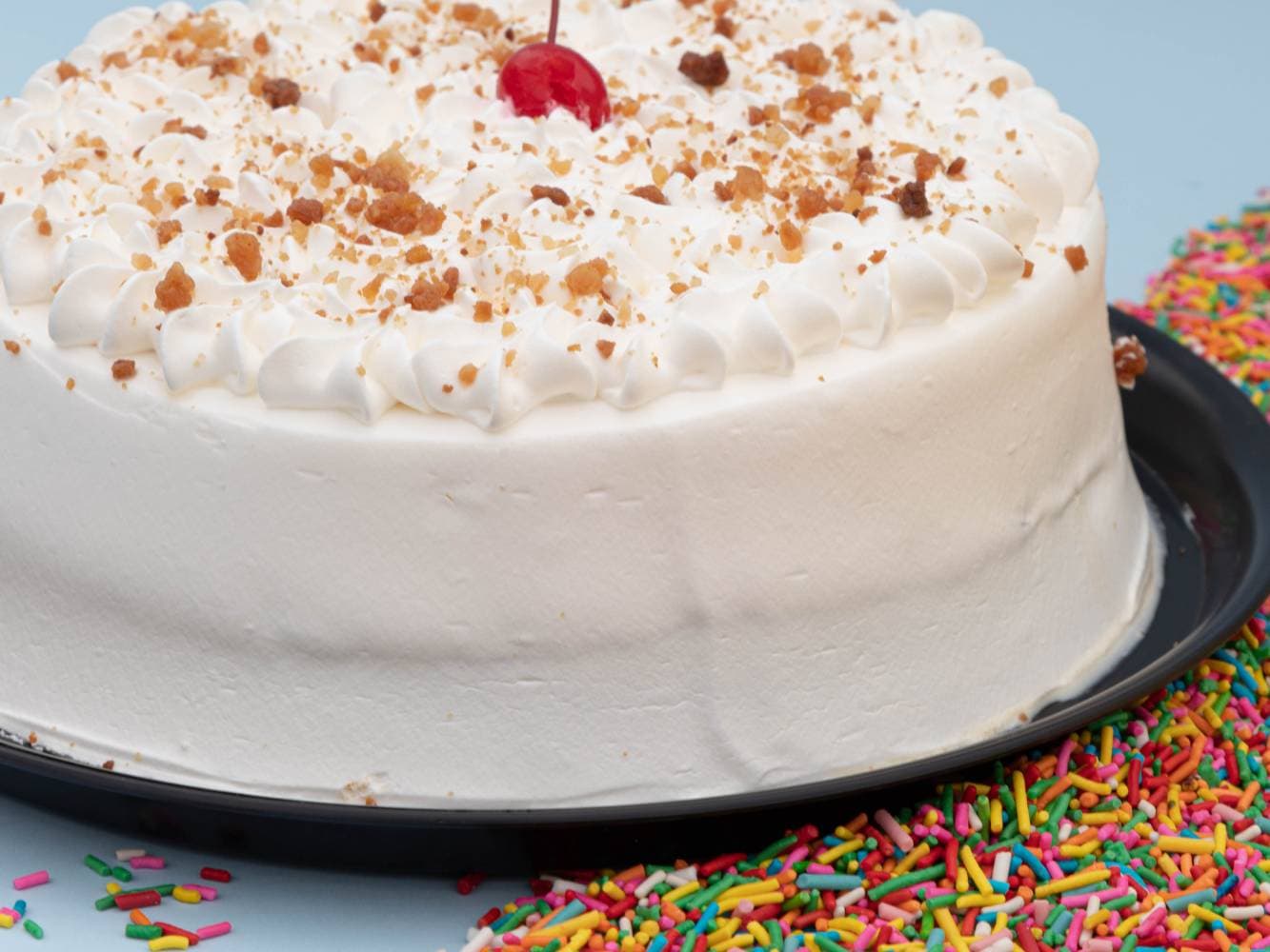 Tres Leches Macadamia Crema Batida Mediano