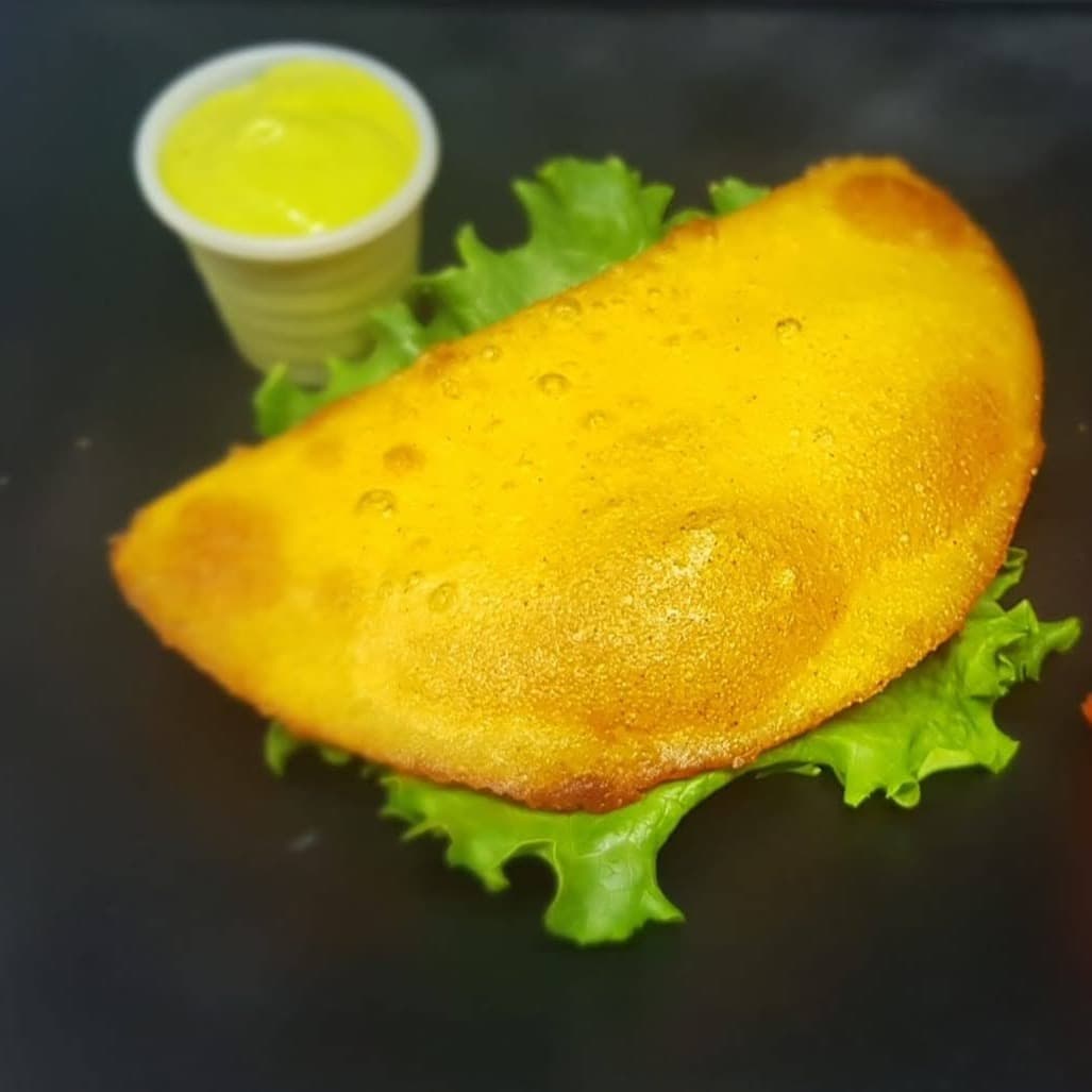Empanada de Tinga de Pollo