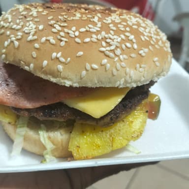Hamburguesa Hawaiana