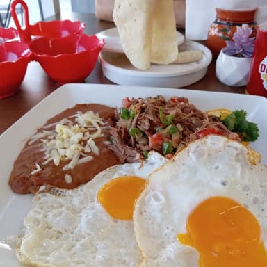 Machaca con Huevo