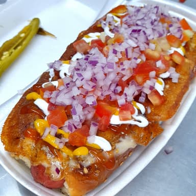 Hot Dog Asadero + Papas