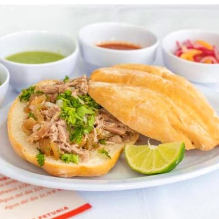Torta de Carnitas