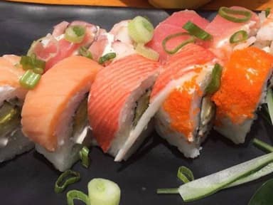 Arcoiris roll (10pz)