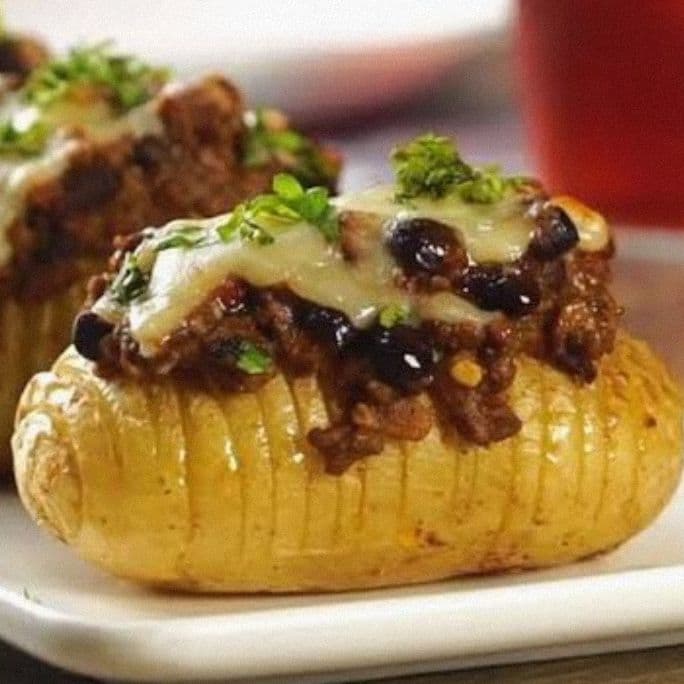 Papas de Queso Mozarella Frijoles Fritos