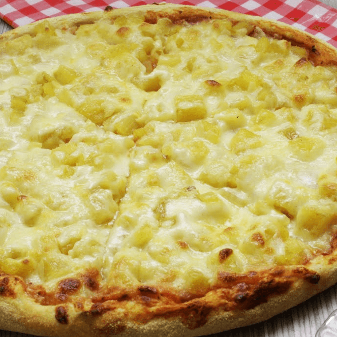 PIZZA FAMILIAR MAS GASEOSA POSTOBON LITRO Y MEDIO