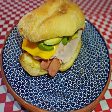 Torta Cubana Carnes Frías Grande