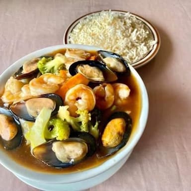 Arroz Tostado con Mariscos