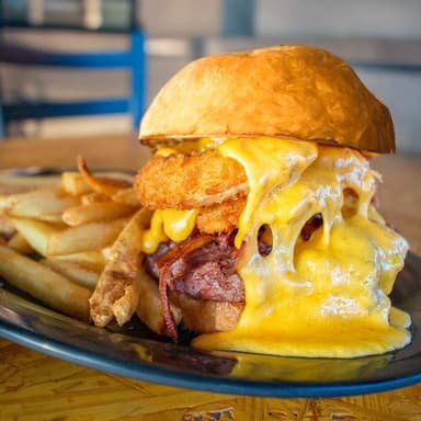 Pool Cheese Burger