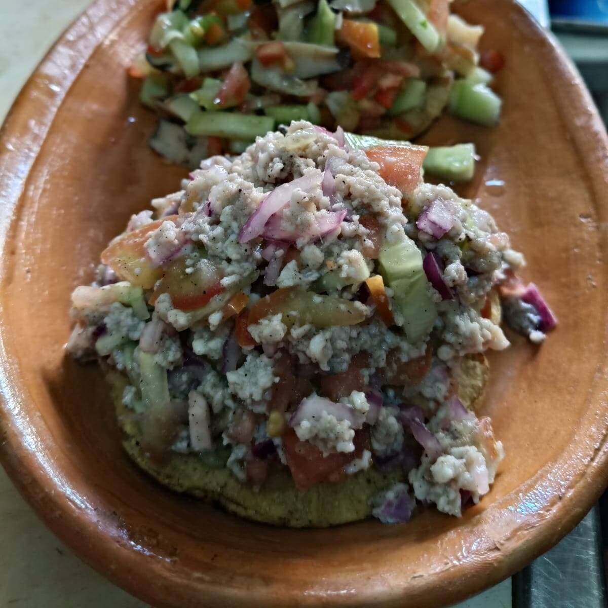 Tostada Ceviche Blanco