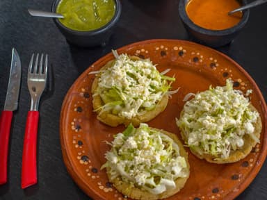 Sopes Carne Desebrada(3 Pzas)