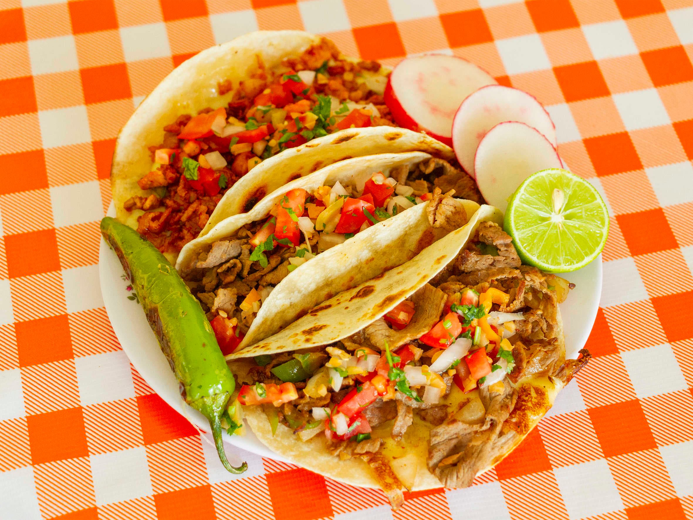 Quesadilla de Harina con Bistec
