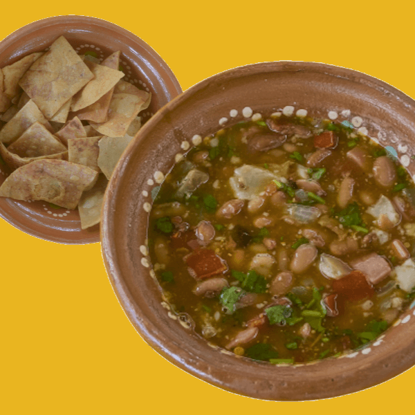 Combo-Frijoles Charros ½ + Totopos