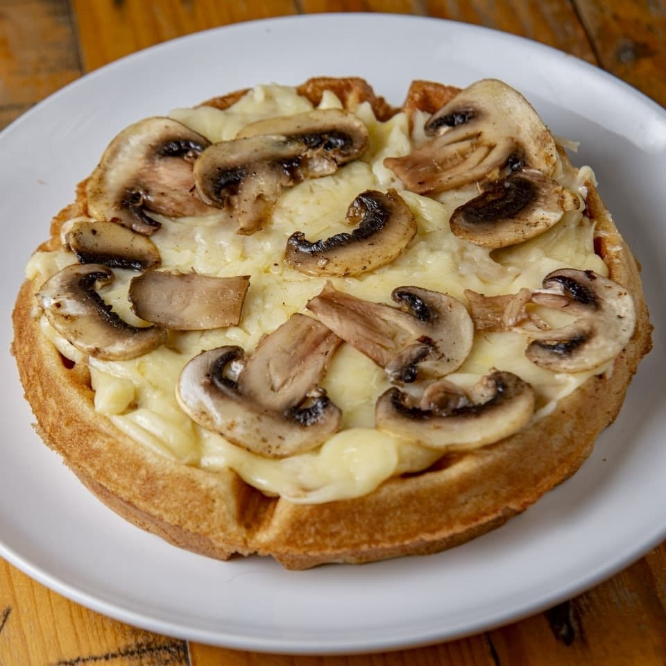 Waffle con Champiñones