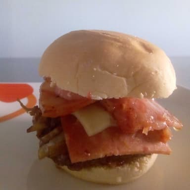 HAMBURGUESA AMERICAN-PEPERONI