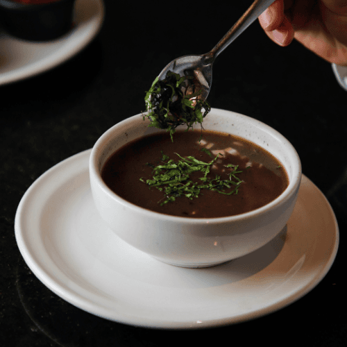 Caldo de Frijol con Epazote