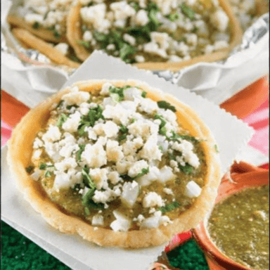 Sope con Rajas con Crema