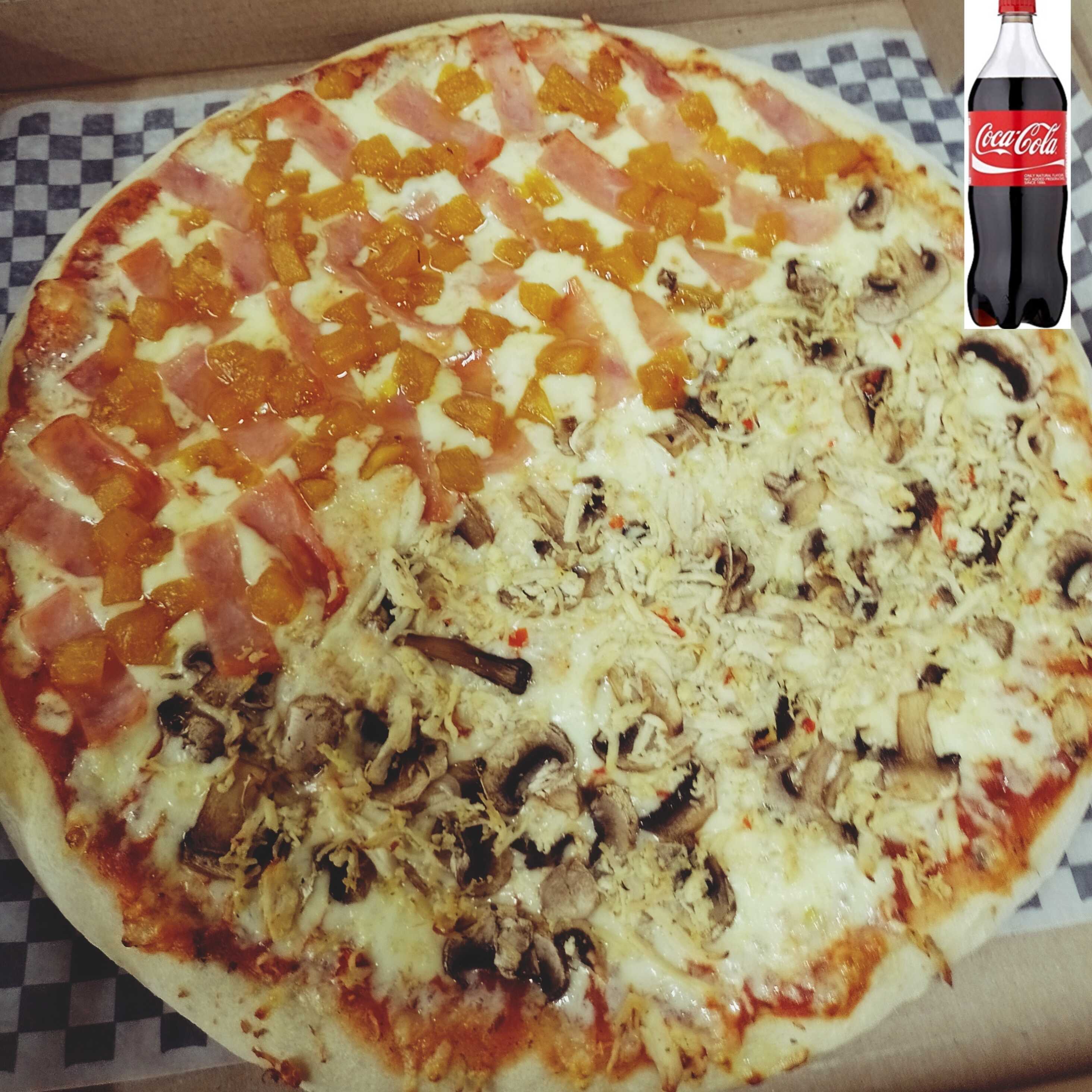 Pizza Gande Mitad Hawaiana y Pollo y Champiñon
