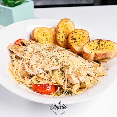 Fettuccine Alfredo