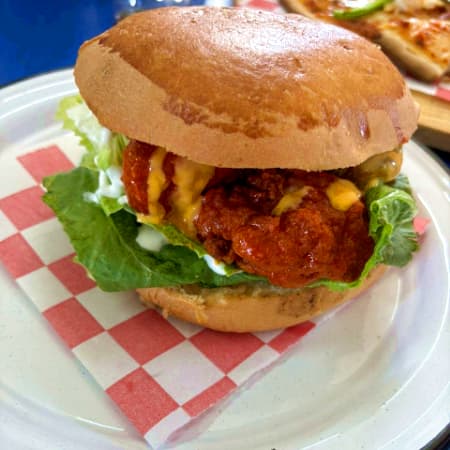 Hamburguesa de Boneless BQQ