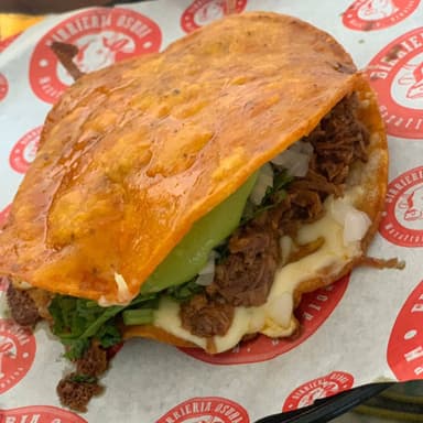 Mulita de Birria