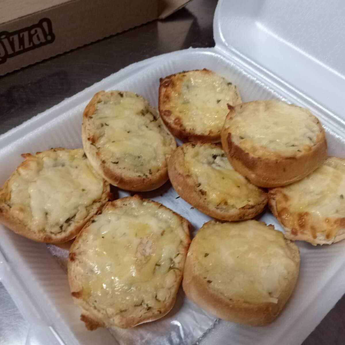 Orden de Panes con Ajo y Queso (8 pzas)