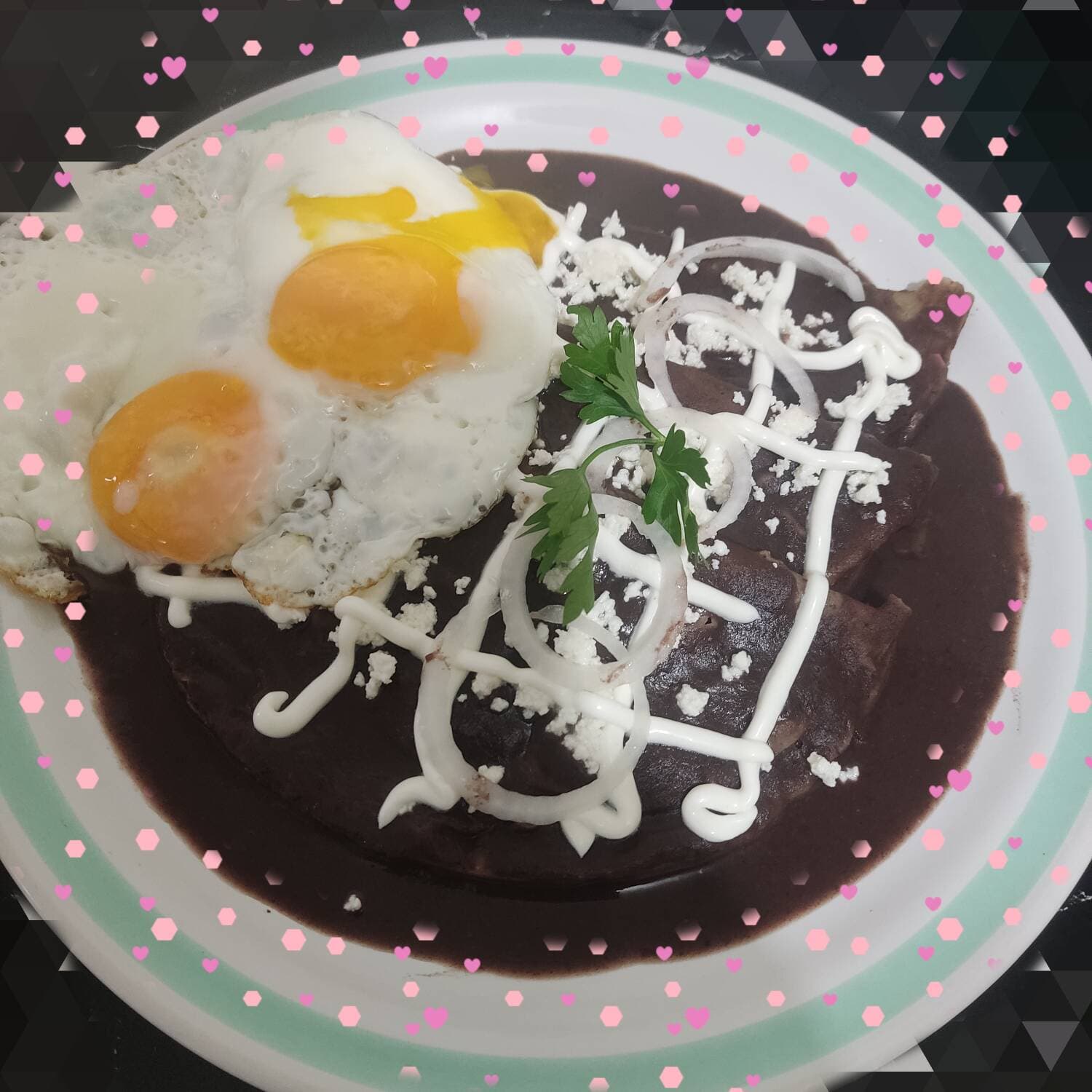 Combo Enfrijoladas + Agua o Café + Fruta