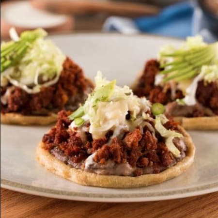 3 Sopes de Longaniza
