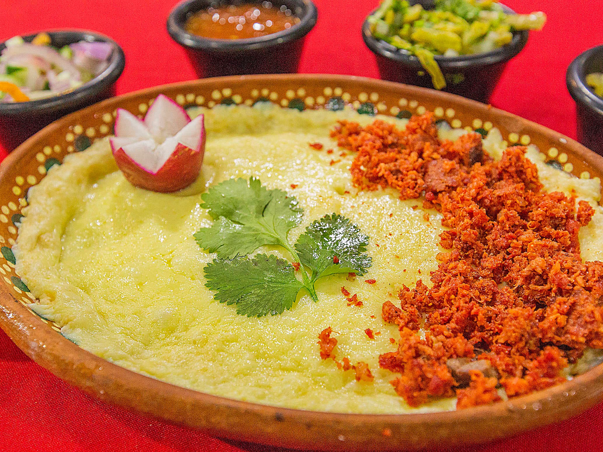 Queso Fundido con Chorizo