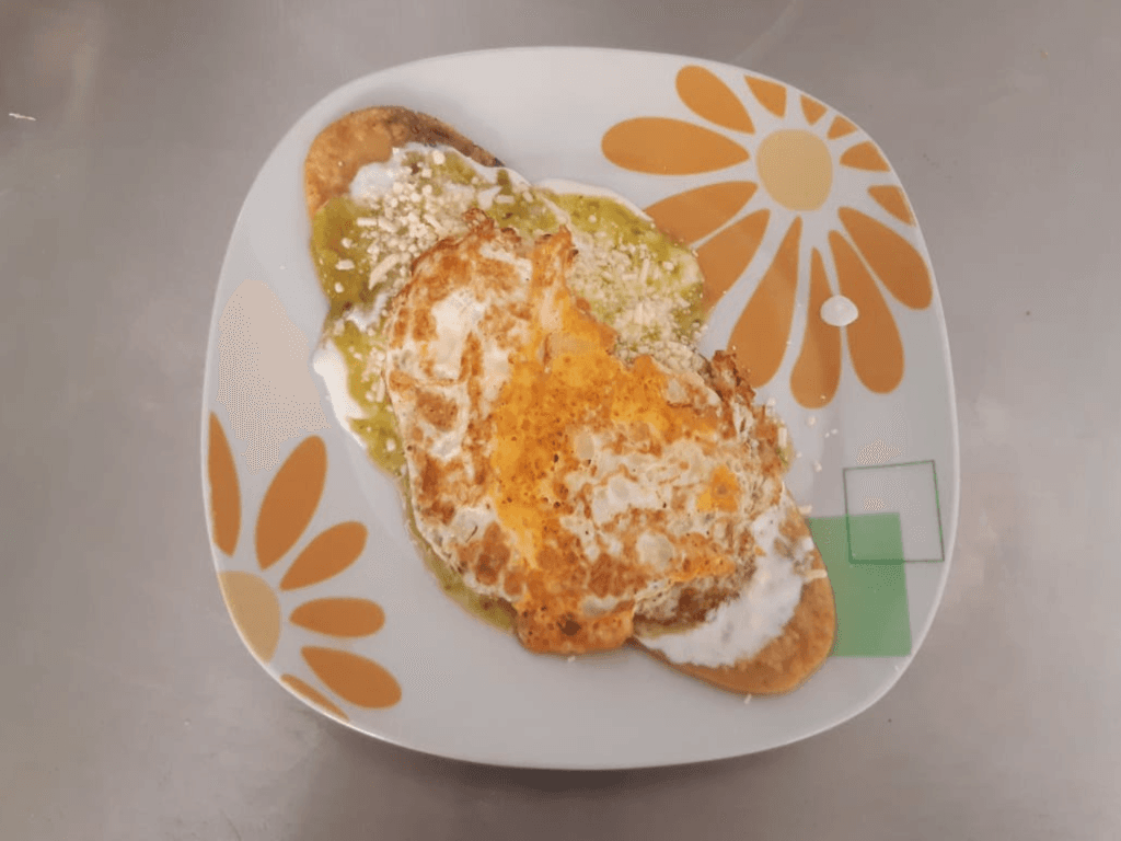 Huarache con Huevo