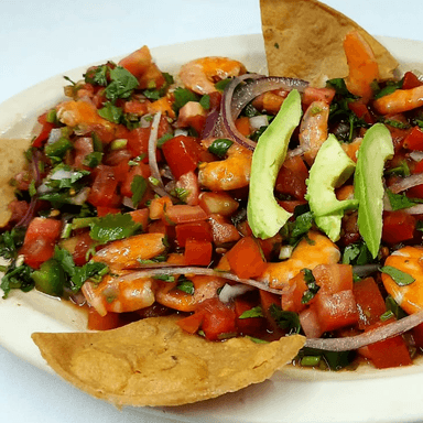 Ensalada Camarón Seco con Chile Blanco