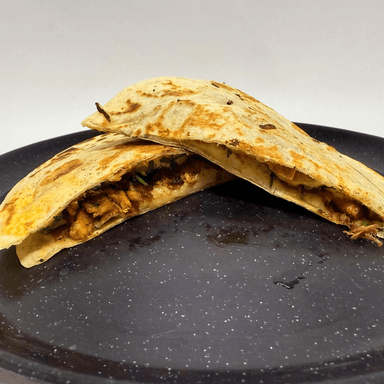 Gringa de Bistec Enchilado