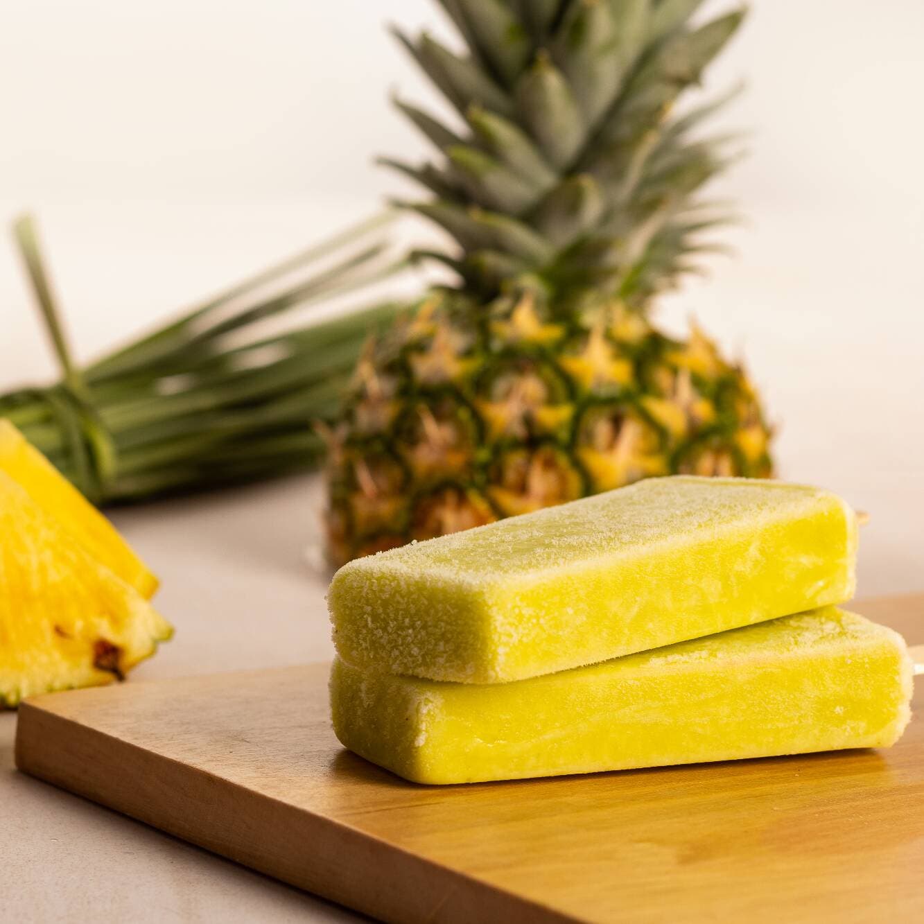 Paleta de Piña Luisa