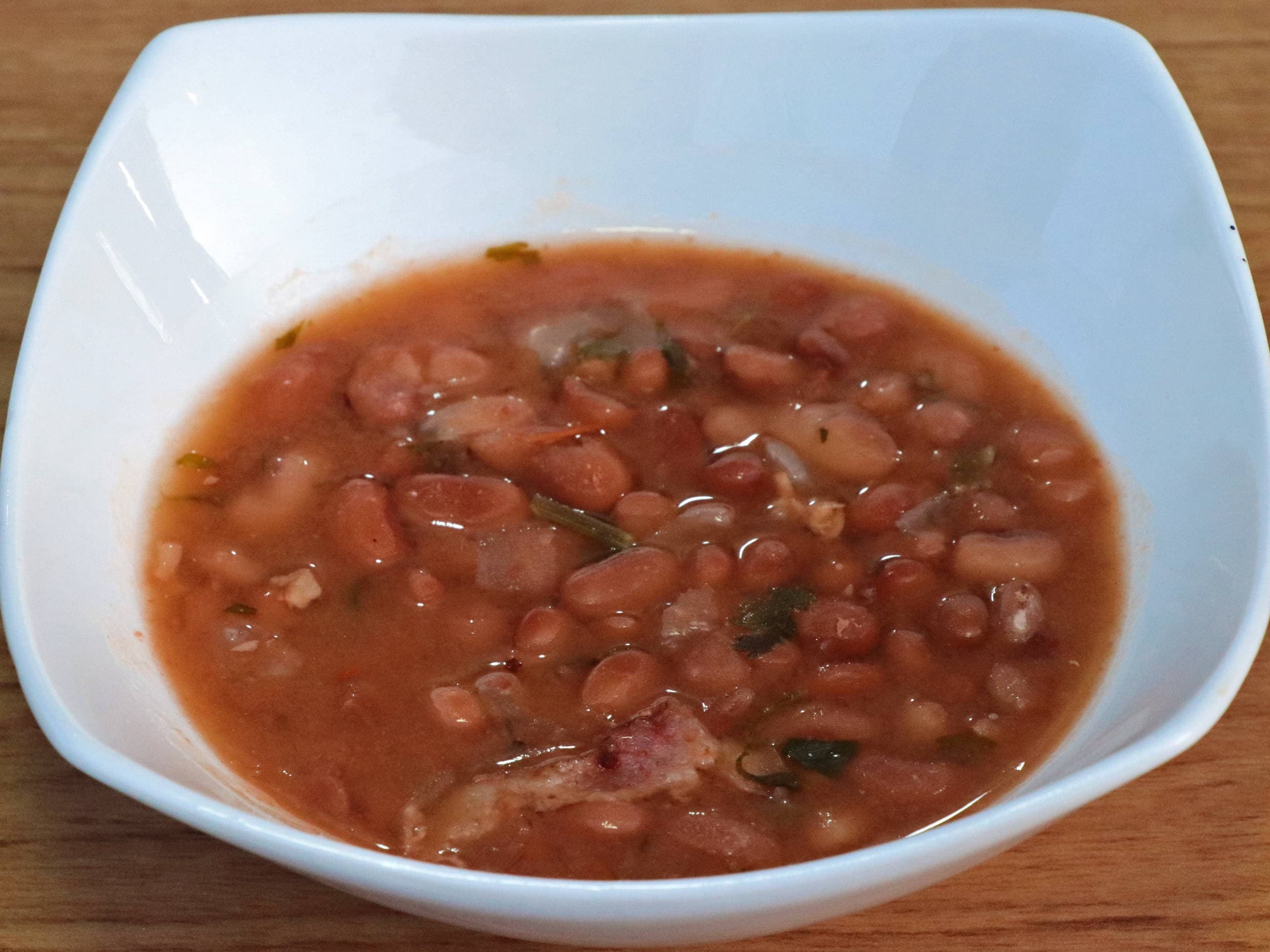 Medio Litro de Frijoles a la Charra