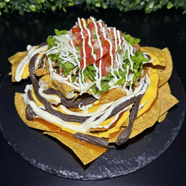 Nachos de Carne o Pollo