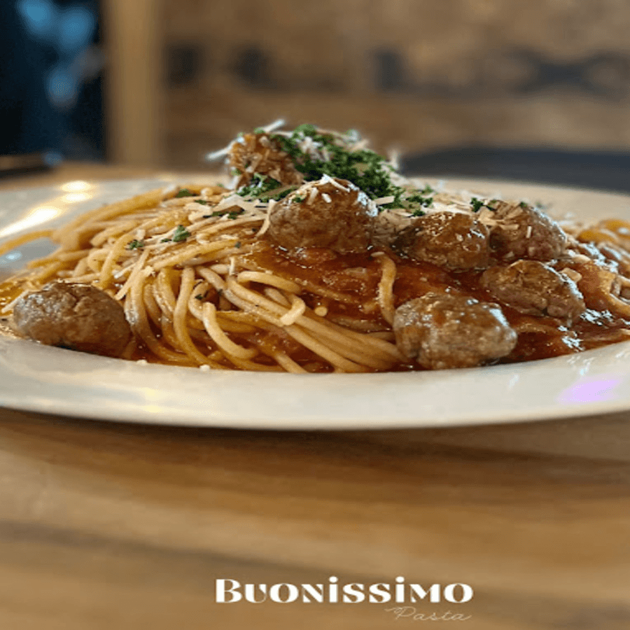 Espagueti con Albóndigas