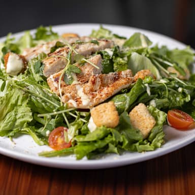 Ensalada César con Pollo