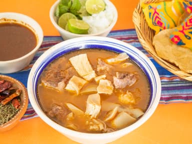 Plato Grande de Menudo surtido