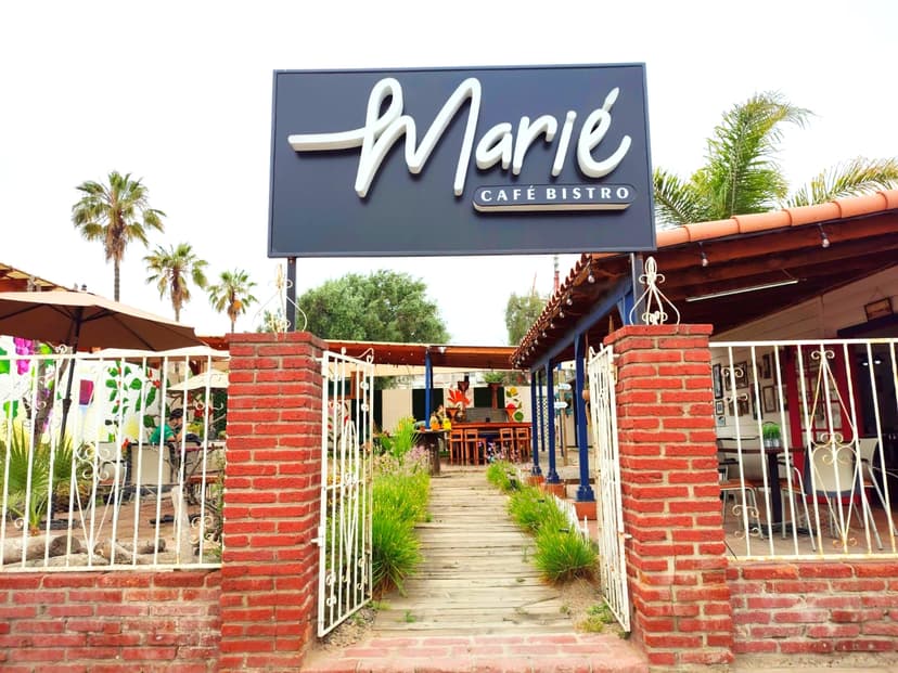Cafe Bistro Mari'e