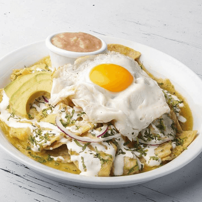 Chilaquiles Verdes con Pollo