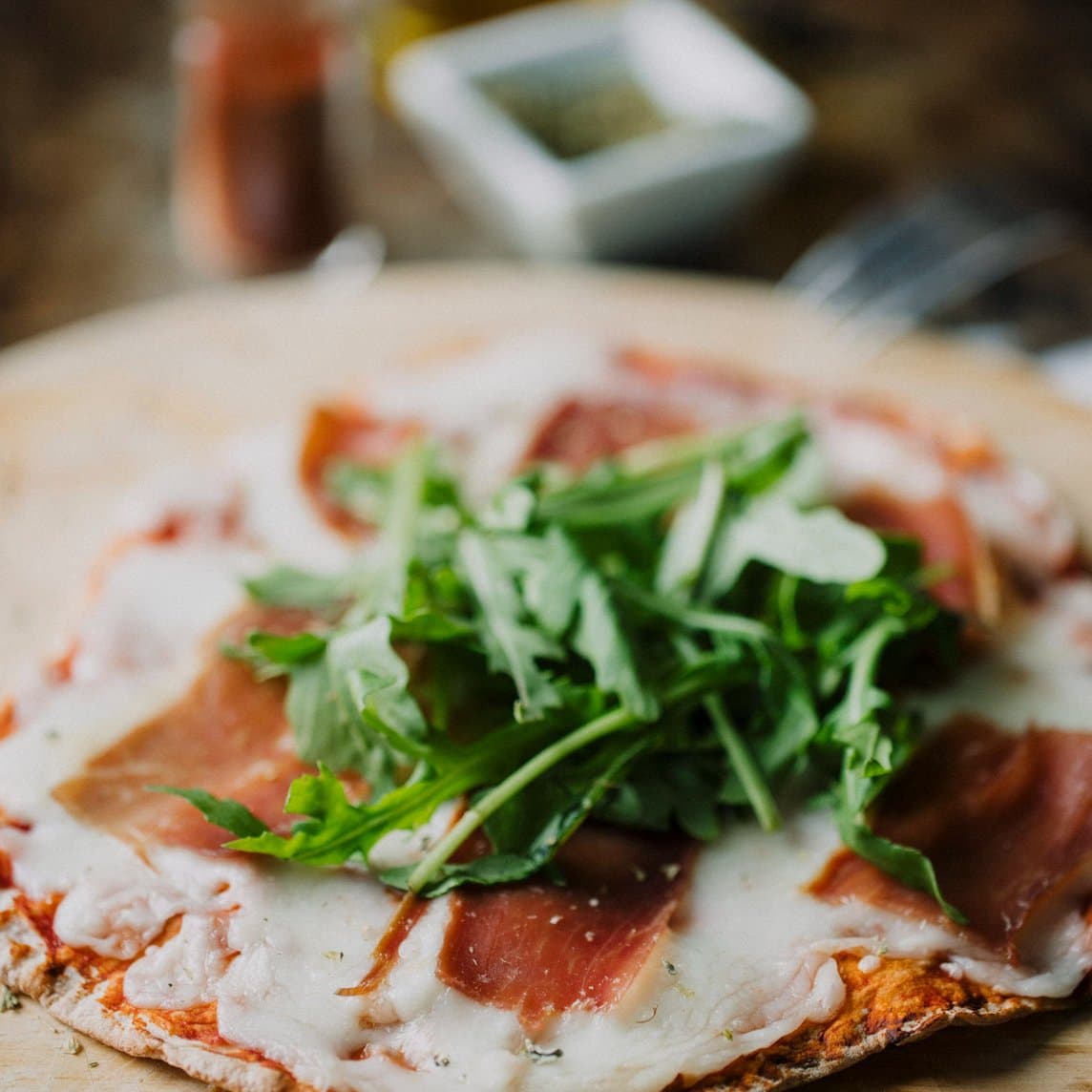 Pizzeta de Prosciutto y Arúgula