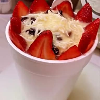 Yogurt con Fruta Gde.