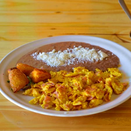 Huevos con Jamón