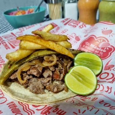 SUPER TACO DE BISTECK
