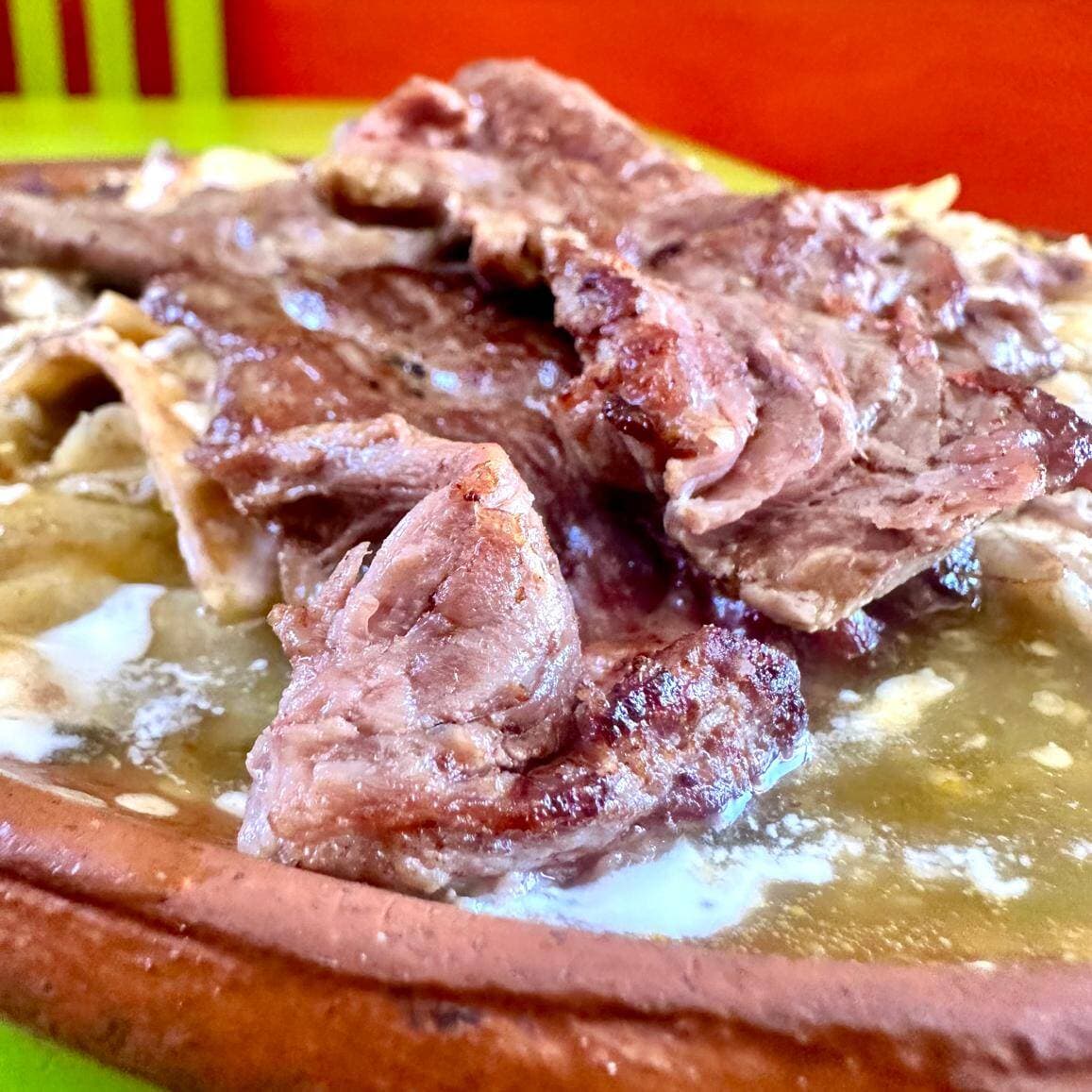 Chilaquiles con Arrachera