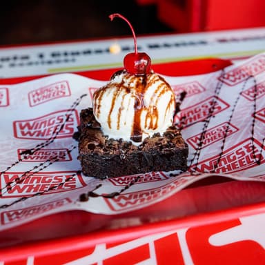 Brownie con Helado