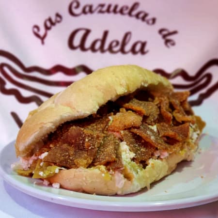 Torta de Chilaquiles con Milanesa