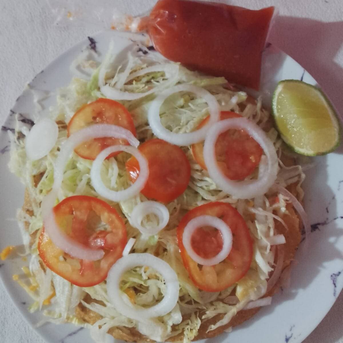 Orden De Tortilla Rellena De Camarón Y Queso
